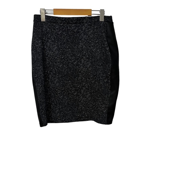 Laura Petites black with faux leather up sides skirt size medium - Picture 1 of 9